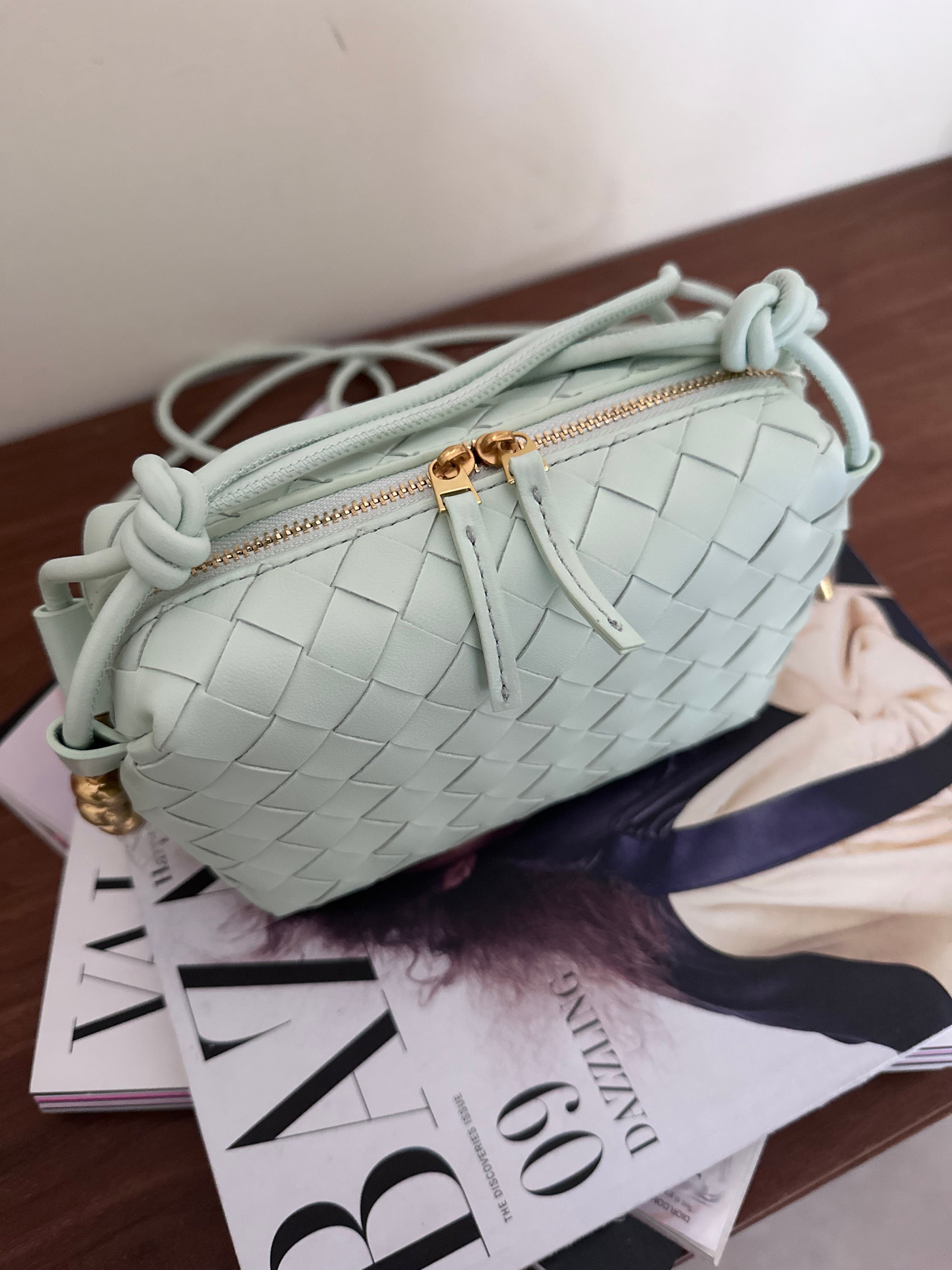Borsa Aura