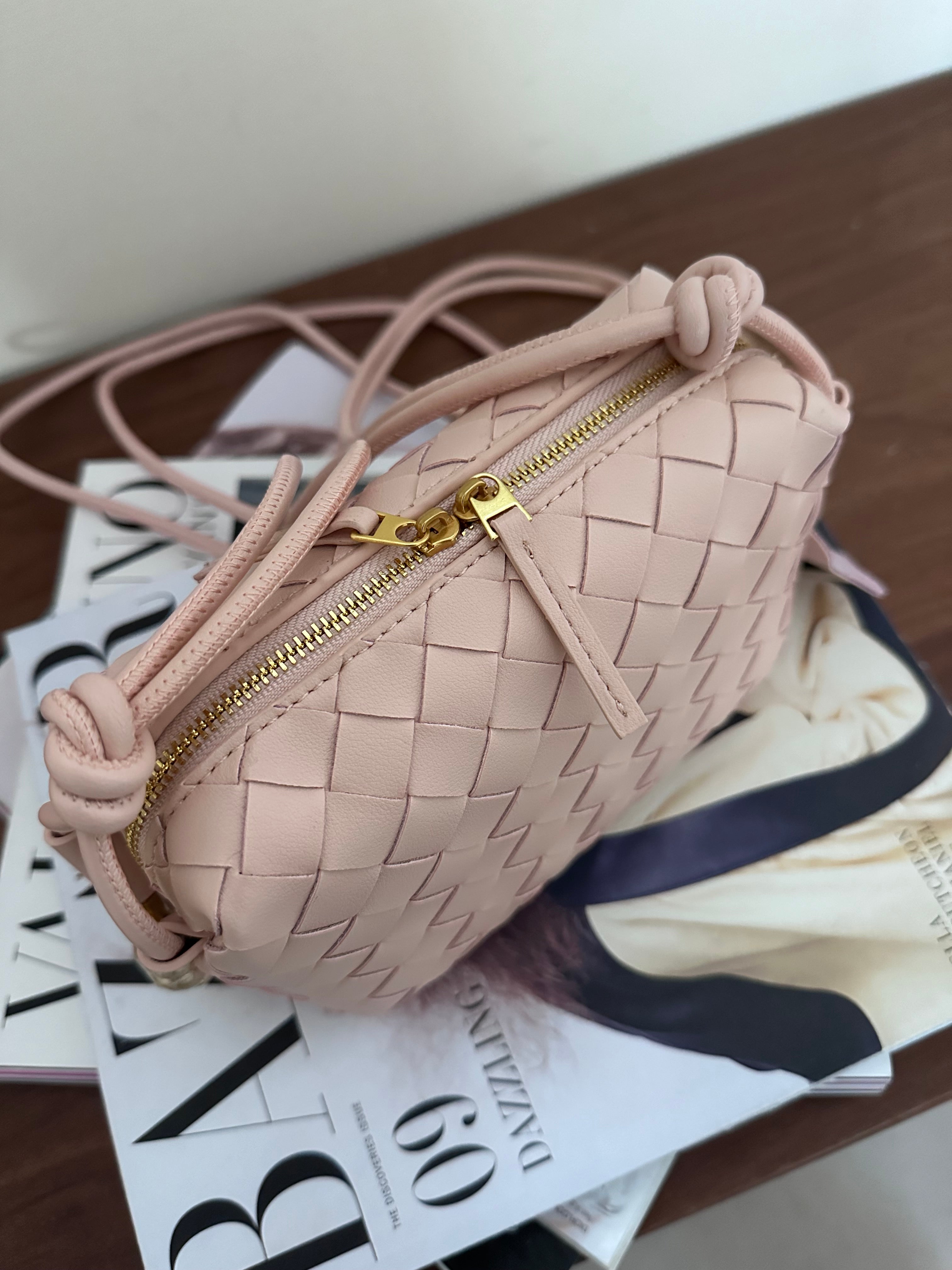 Borsa Aura