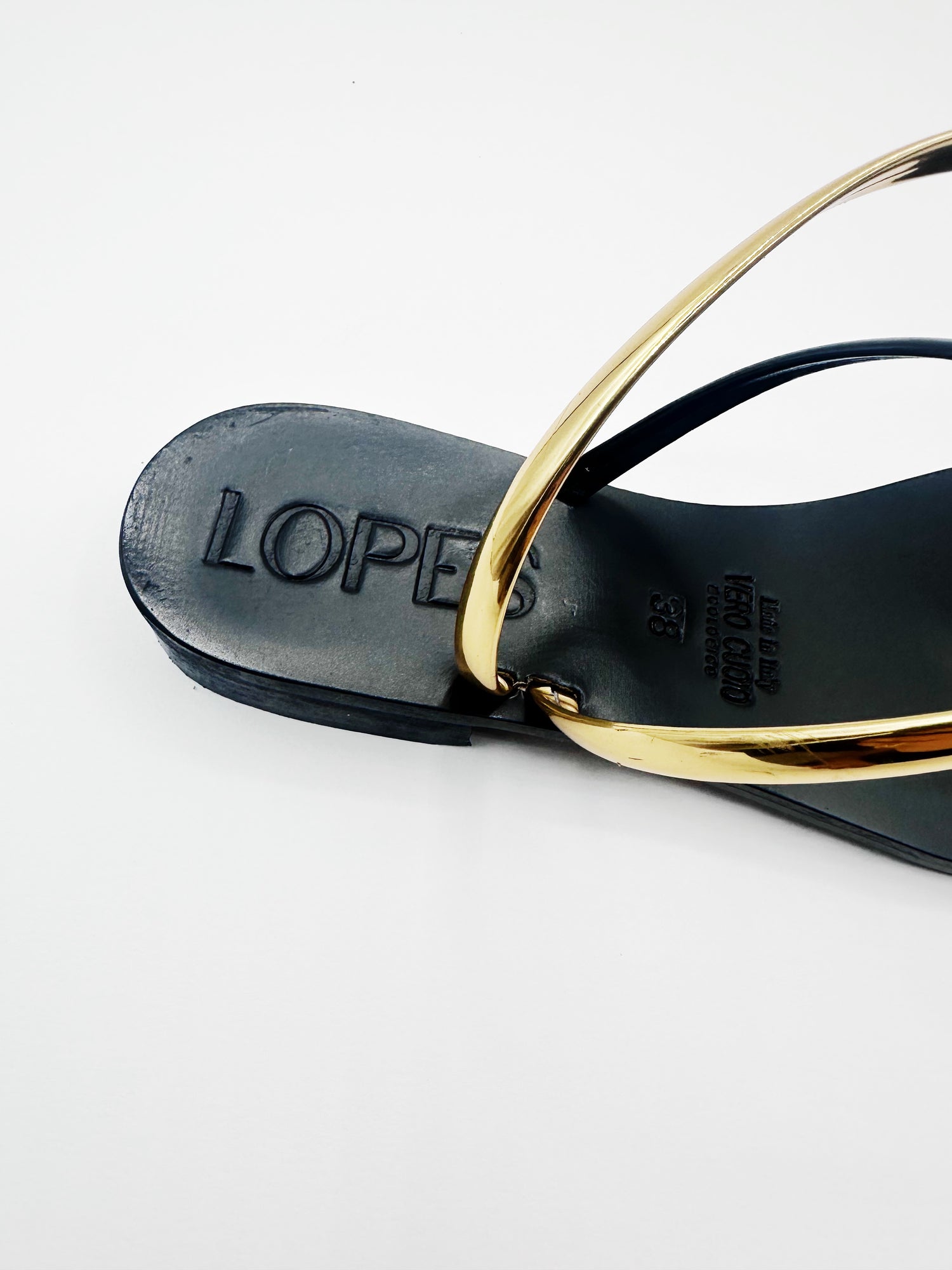 Sandalo Naomi in pelle nero/oro
