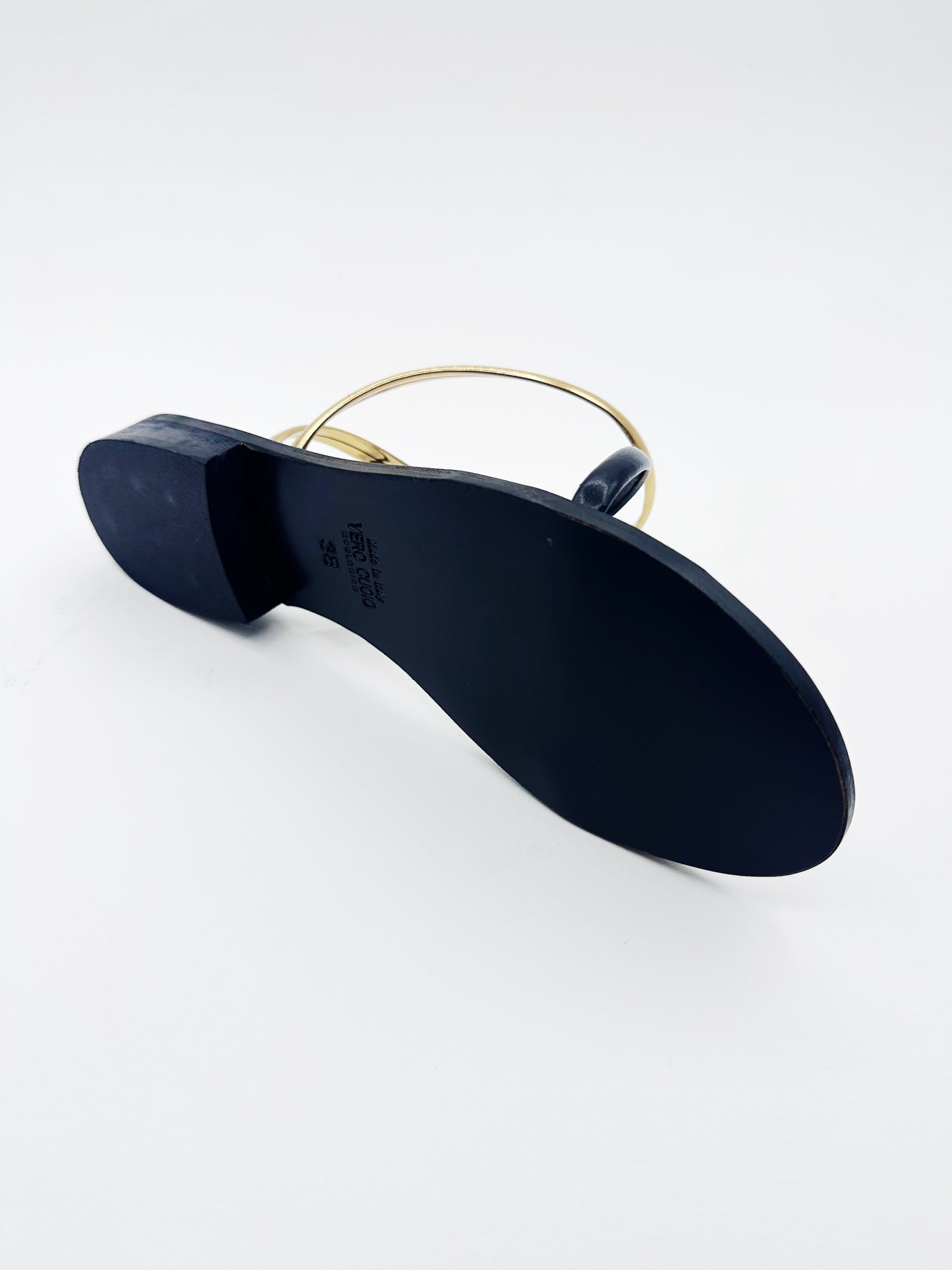 Sandalo Naomi in pelle nero/oro